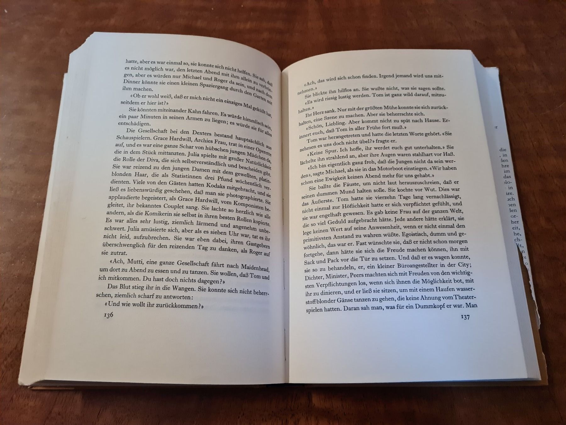 Bücher: THEATER – Gebraucht aus Erstfeld von Mario_boe0 2