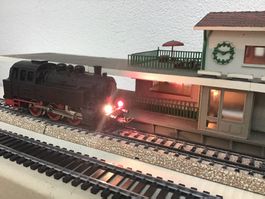 Dampflokomotive TM 800 Antik mit Beleuchtung H0