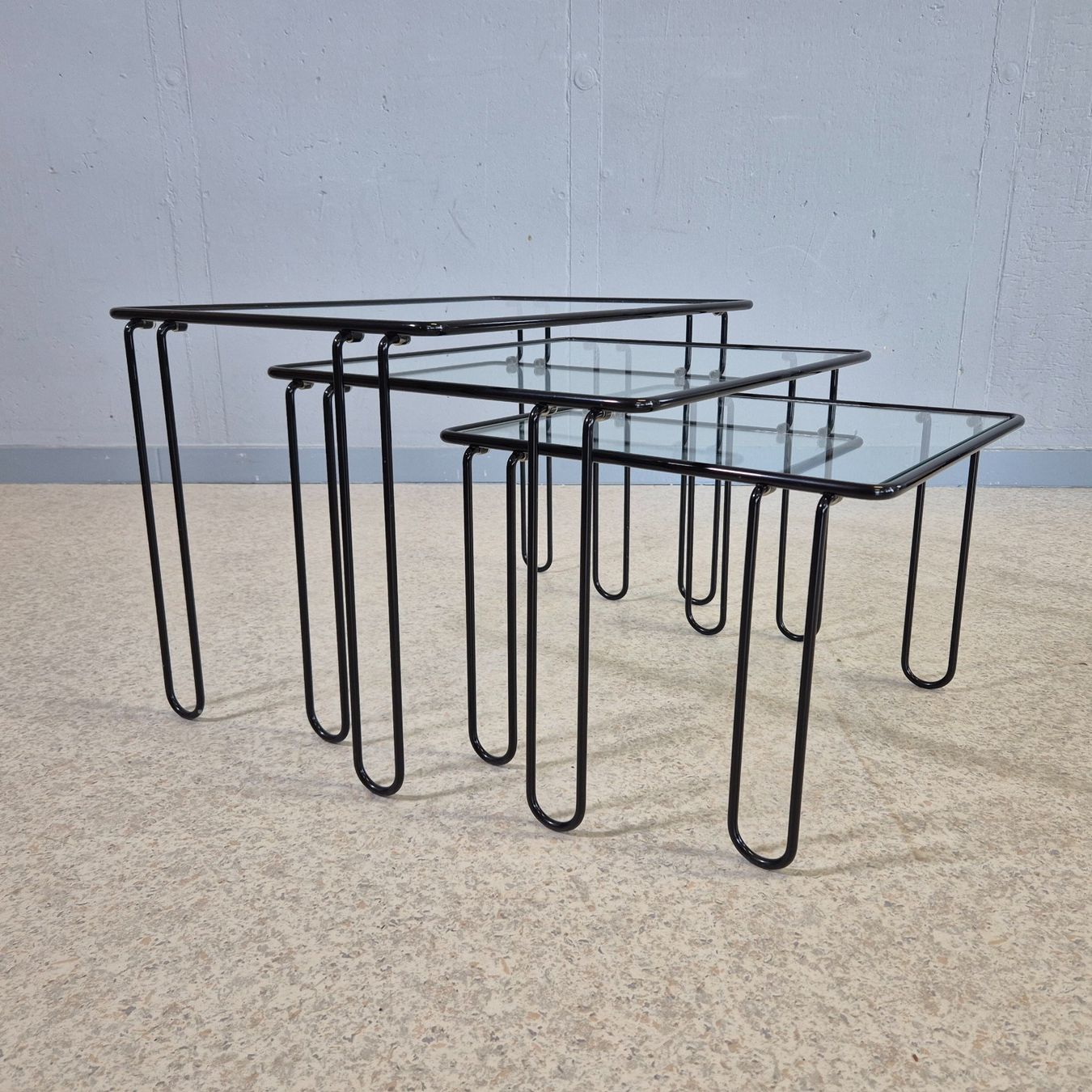 Tavoli: 1980 Wire Nesting Tables, Satztisch, Coffee-Table Glastische – Usato da Nottwil venduto da Wondewa-Shop 4