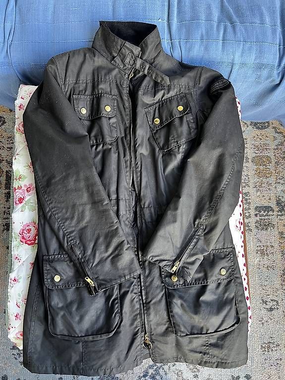 Barbour Giacche: Schwarze Barbour Jacke – Usato da Zürich venduto da ursy15