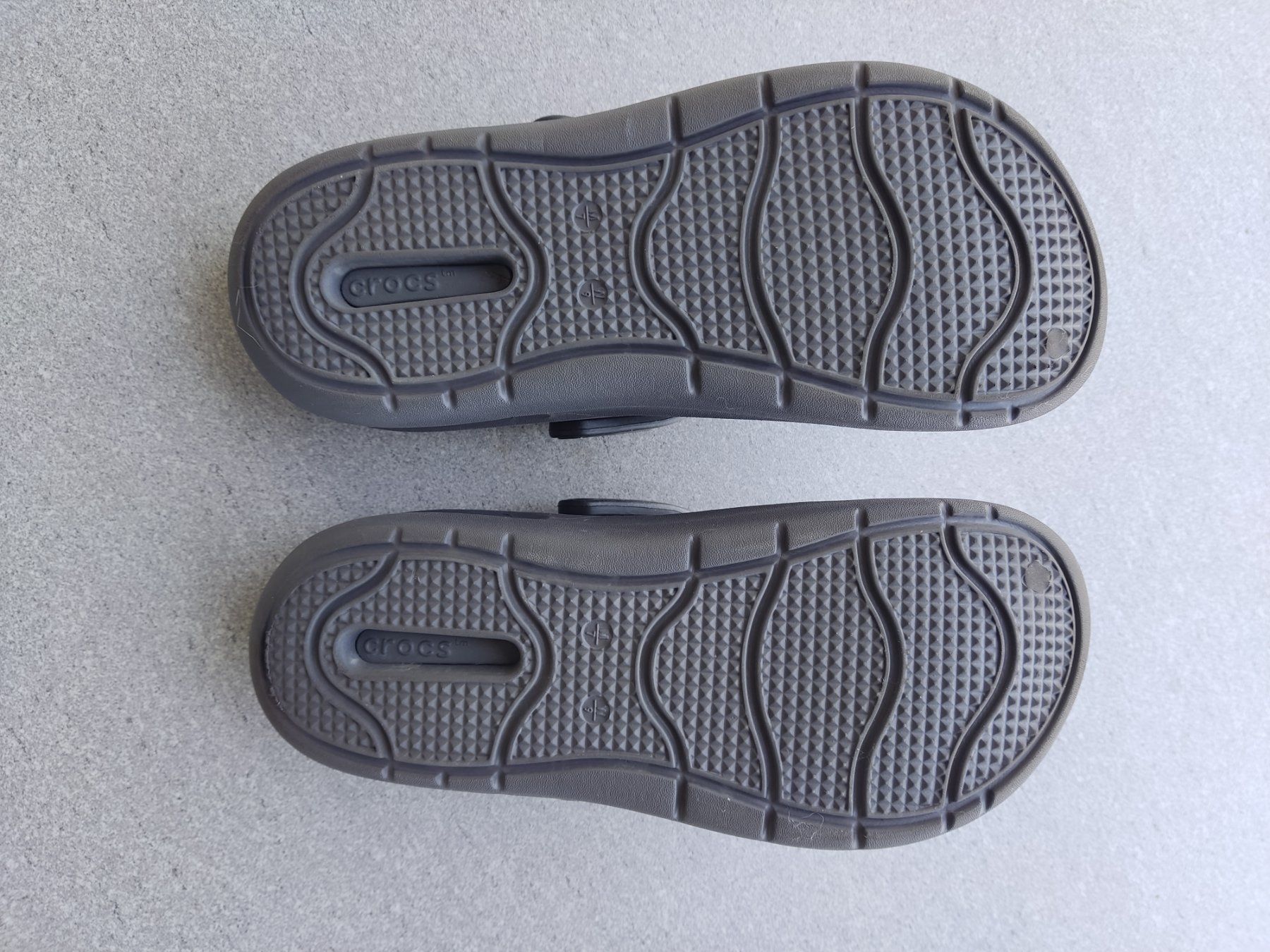 Crocs Scarpe da uomo: Crocs LiteRide Clogs schwarz Grösse 39/40 – Nuovo (secondo la descrizione) da Neftenbach venduto da Pesom0 2
