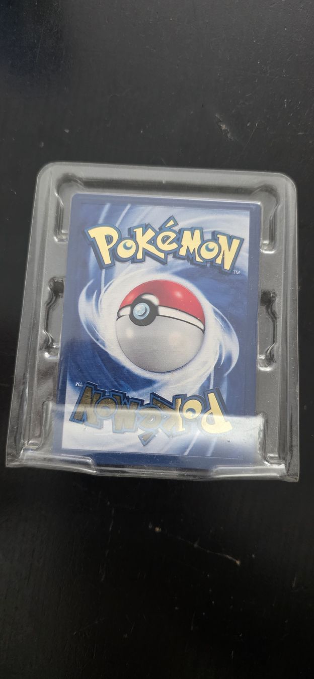 Pokémon Sammelbilder & Trading cards: Pikachu Celebrations metal card, unopened  – Neu und originalverpackt aus Oberentfelden von kerea2001 1