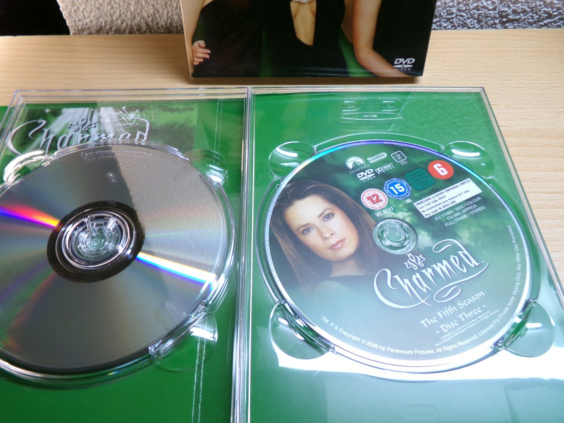 Tutti i DVDs: Charmed Staffel 5.1 – Usato da Hombrechtikon venduto da Maloev17 4