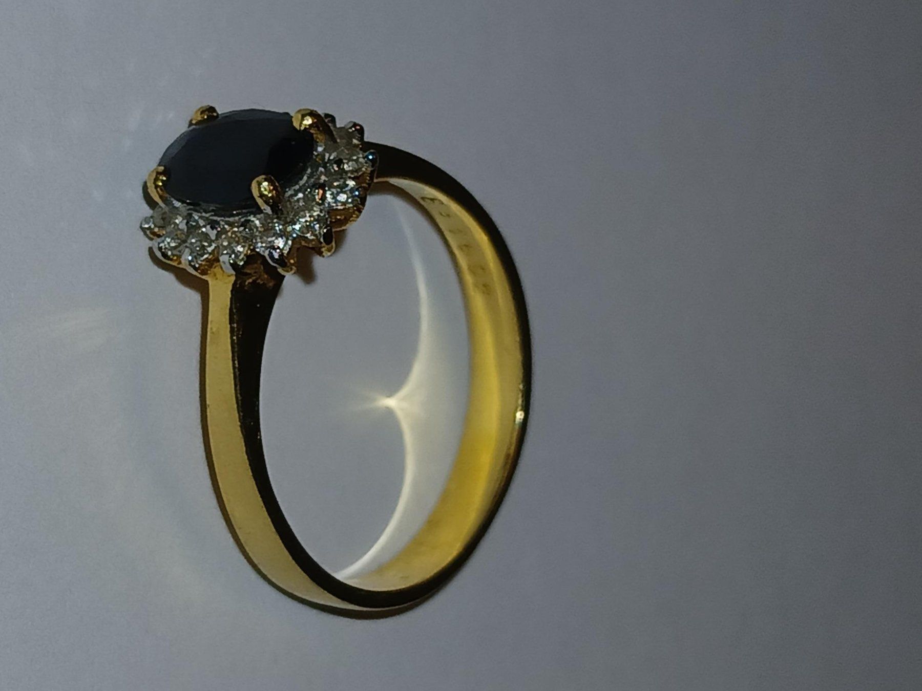 Anelli: Wunderschöner Goldring mit Saphir und Diamanten! – Usato da Jona venduto da Klbe 4