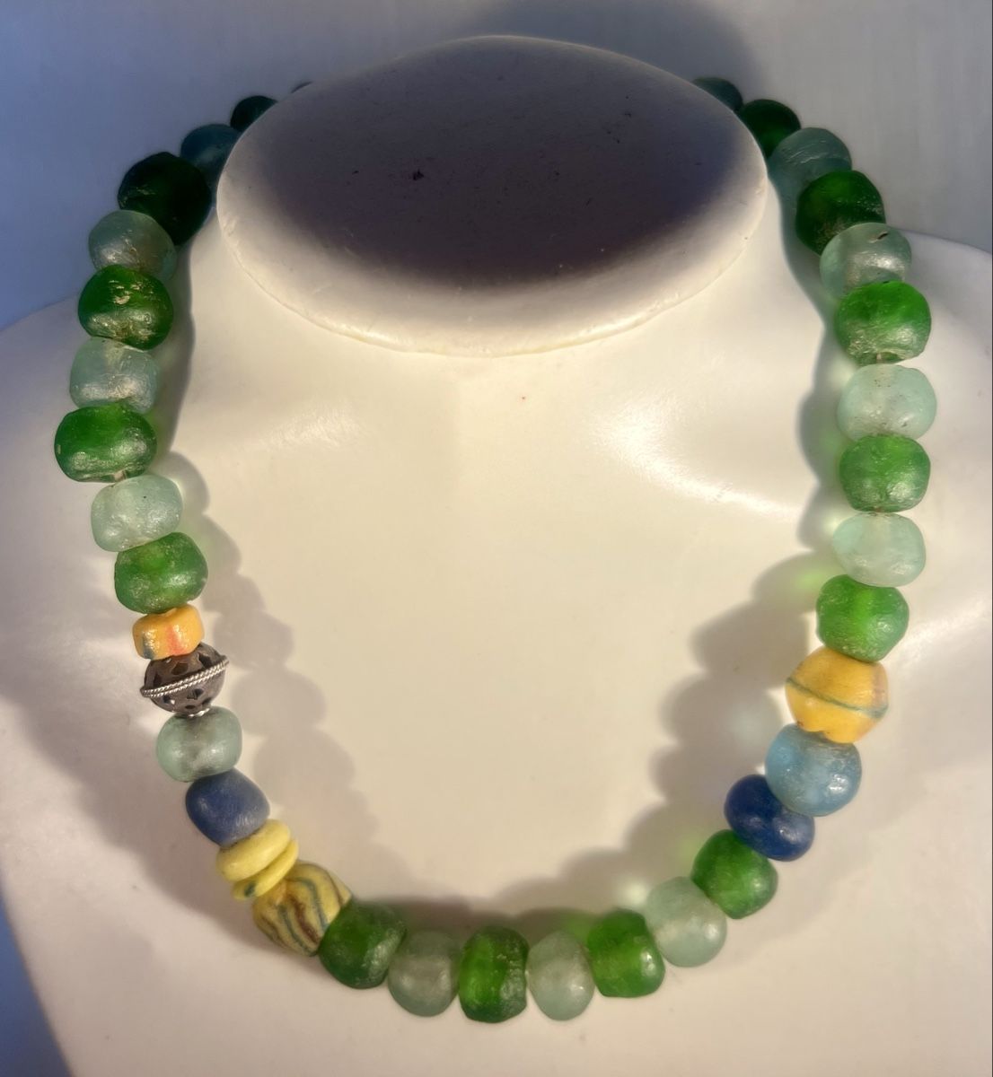 Catenine: Sublime Collier Perles Antiques d'Archéologie/Traite  – Usato da Genève venduto da DELIRBEADS