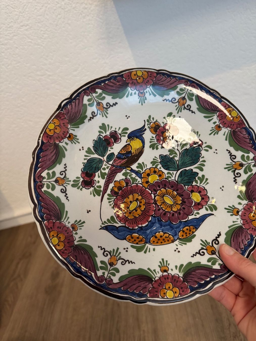 Piatti: Delft Polychrome 1977 Teller Handpainted Holland D: 24.5cm – Usato da Fislisbach venduto da chili2006 1