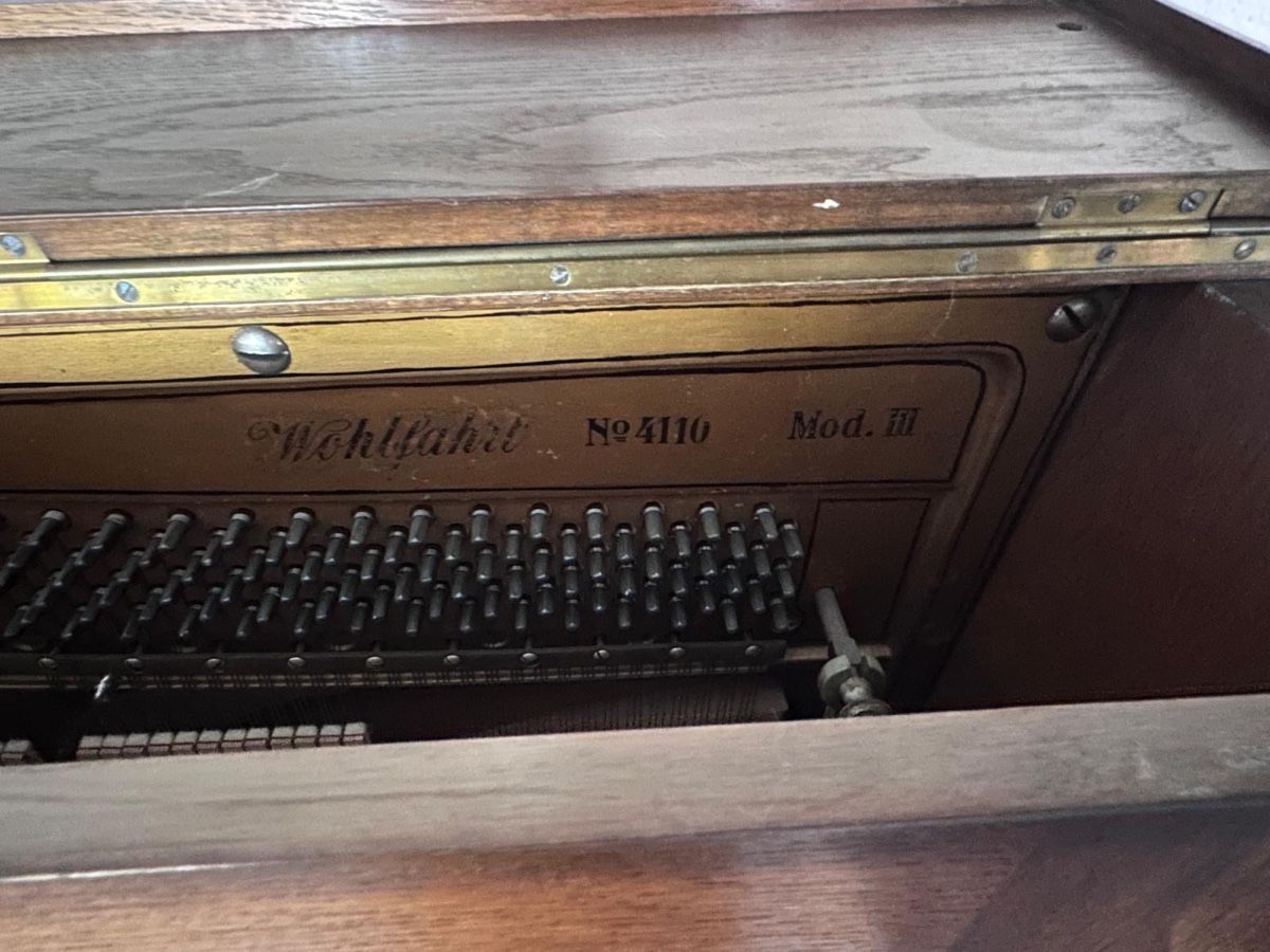 Strumenti musicali: Klavier – Usato da Lenzburg venduto da Sil.sal 2