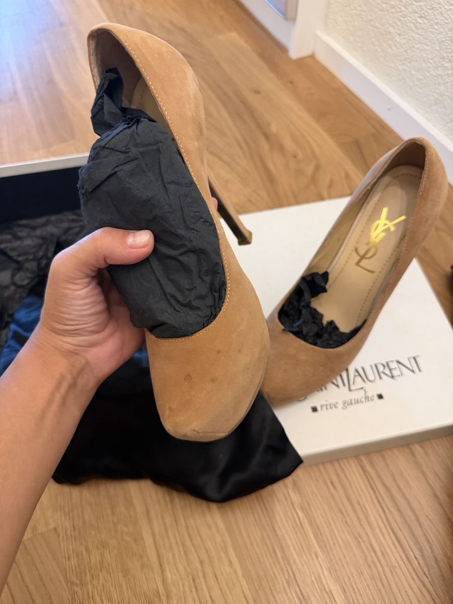 Saint Laurent Chaussures femmes: YSL Pumps beige size 37.5 suede with box – D'occasion à Reinach BL par K.zh.A 3