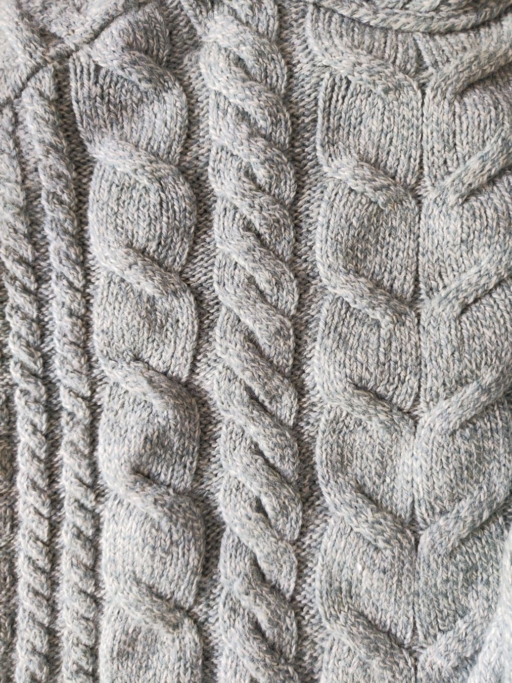 Pulls & Sweat-shirts: original irischer ARAN Pullover Wolle Grösse M – D'occasion à Bottenwil par pachs 2