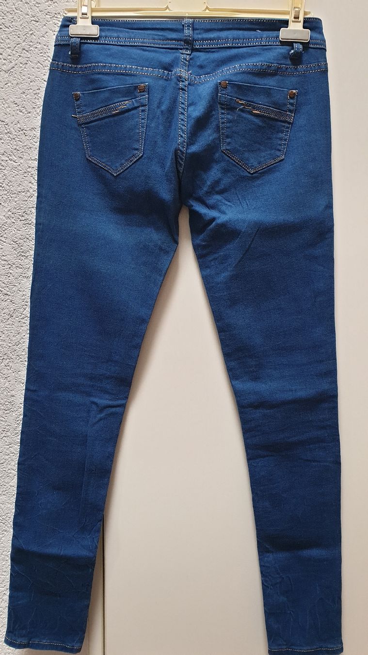 Jeans: 3 JEANS HOSSE – Usato da Thun venduto da Vecgou 5