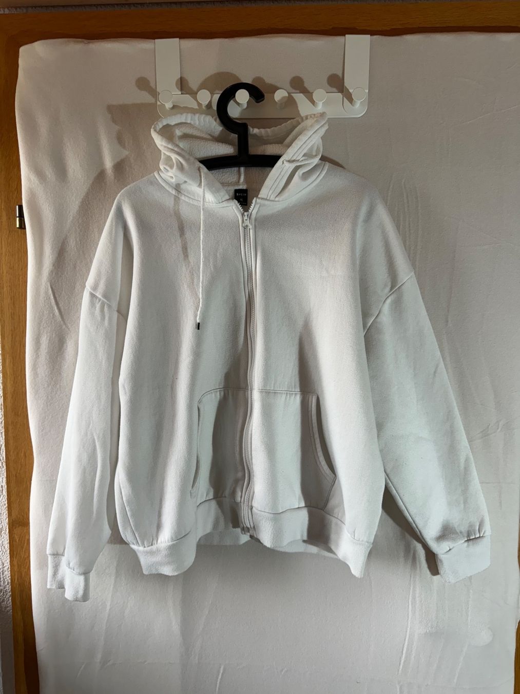 Shein Giacche: Weisse Kapuzen-Jacke Gr. XL – Usato da Grosswangen venduto da SALE_SALE_SALE