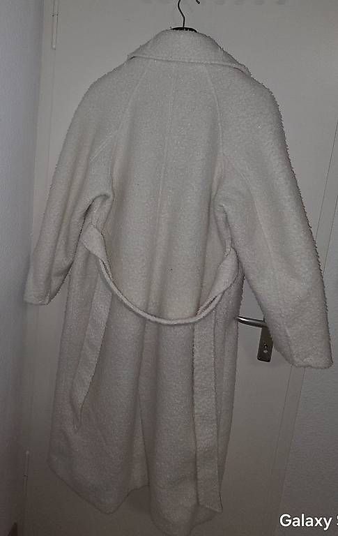 Cappotti: Guess Teddy Mantel/Wintermantel  – Usato da St. Gallen venduto da ruz_t5lk 1