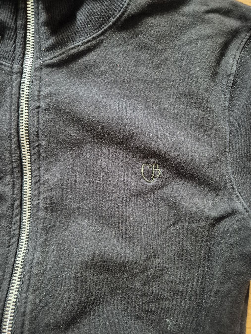 Jacken: Schwarze Sweatjacke (Gr. M) – Gebraucht aus Gams von federli29 2