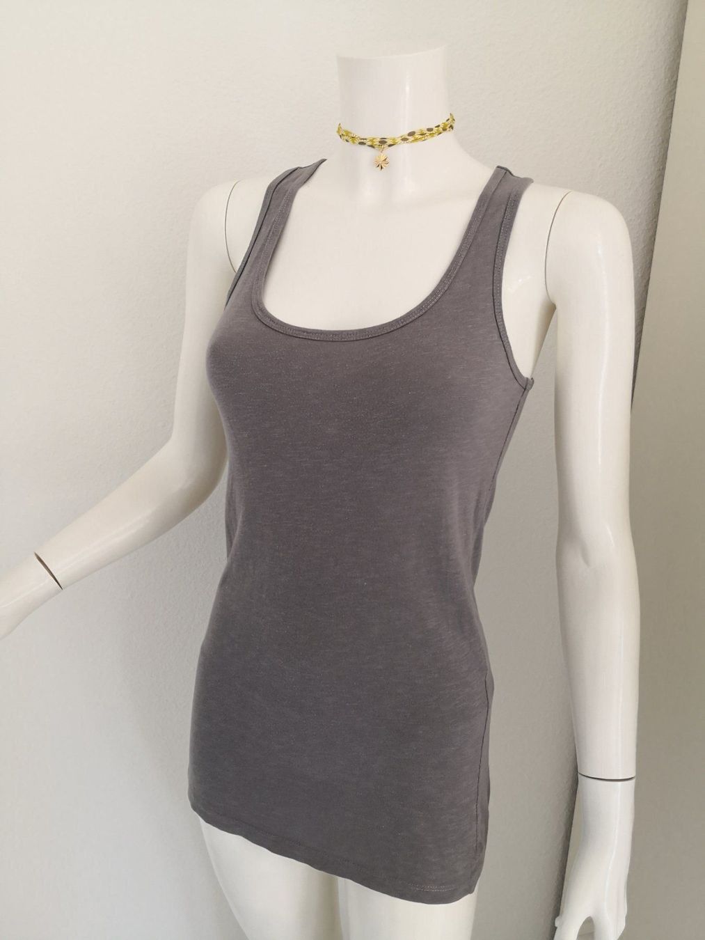 Mango Tops: 🤩MANGO BASIC TANK TOP GRAU & GUCCI P. – Gebraucht aus Olten von Naja-Twins-Twins 6