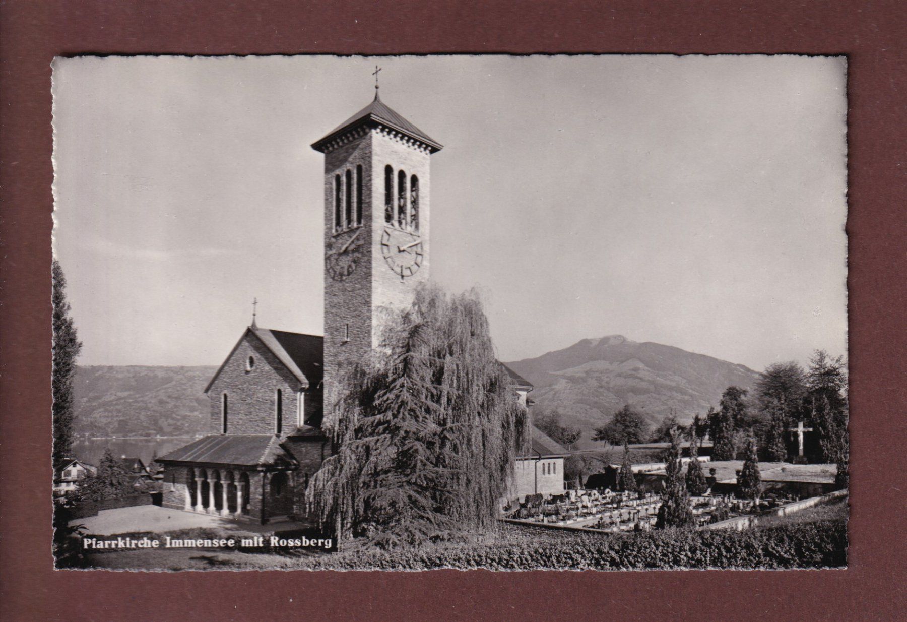 Cartoline postali: IMMENSEE - Pfarrkirche mit Rossberg – Usato da Pully venduto da nicecards
