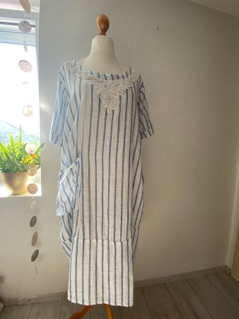besticktes Sommer Kleid in Gr. XXL (42/46) *NEU*