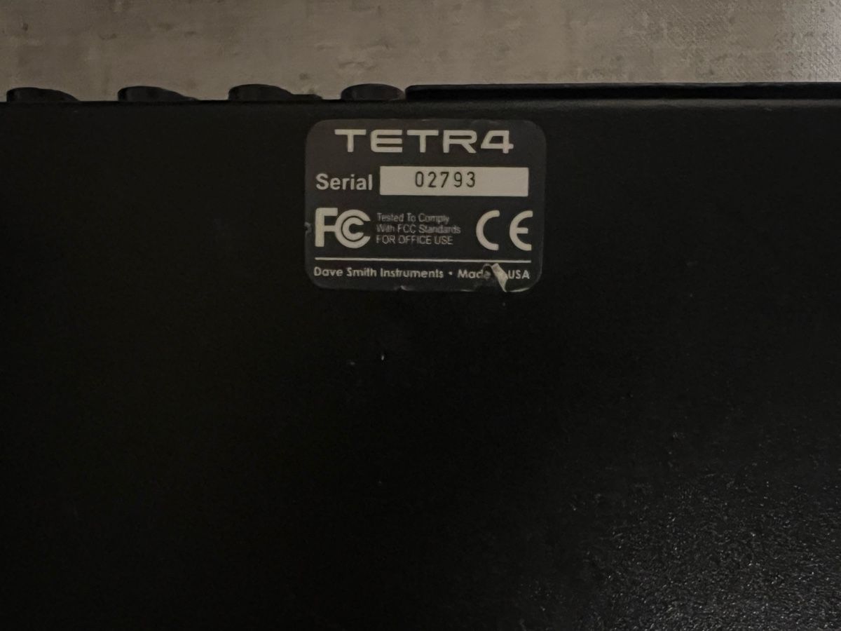 Instruments de musique: Dave Smith Instruments Tetra4 Synthesizer – D'occasion à Bern par aya_x22g 2