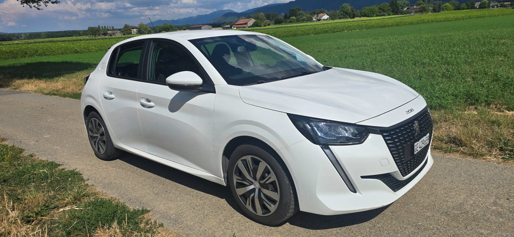 Peugeot Autos: Peugeot 208 - 2020 – Gebraucht aus Meinier von ser_2r8p 2