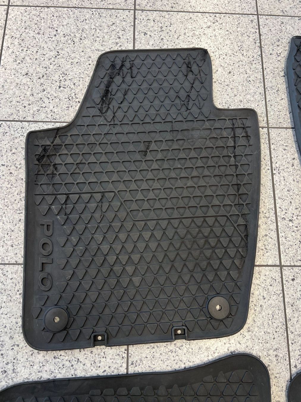 VW Teppiche / Matten: Allwetterfussmatten – Gebraucht aus St. Margrethen SG von Pitdust 1