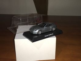 Ferrari California 1/64 no Mini GT