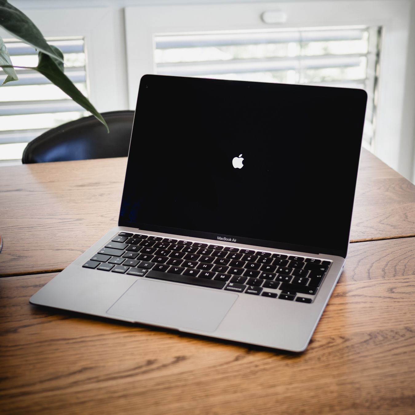 Apple Notebooks: MacBook Air 2020 13" OVP – Gebraucht aus Schaffhausen von derdan
