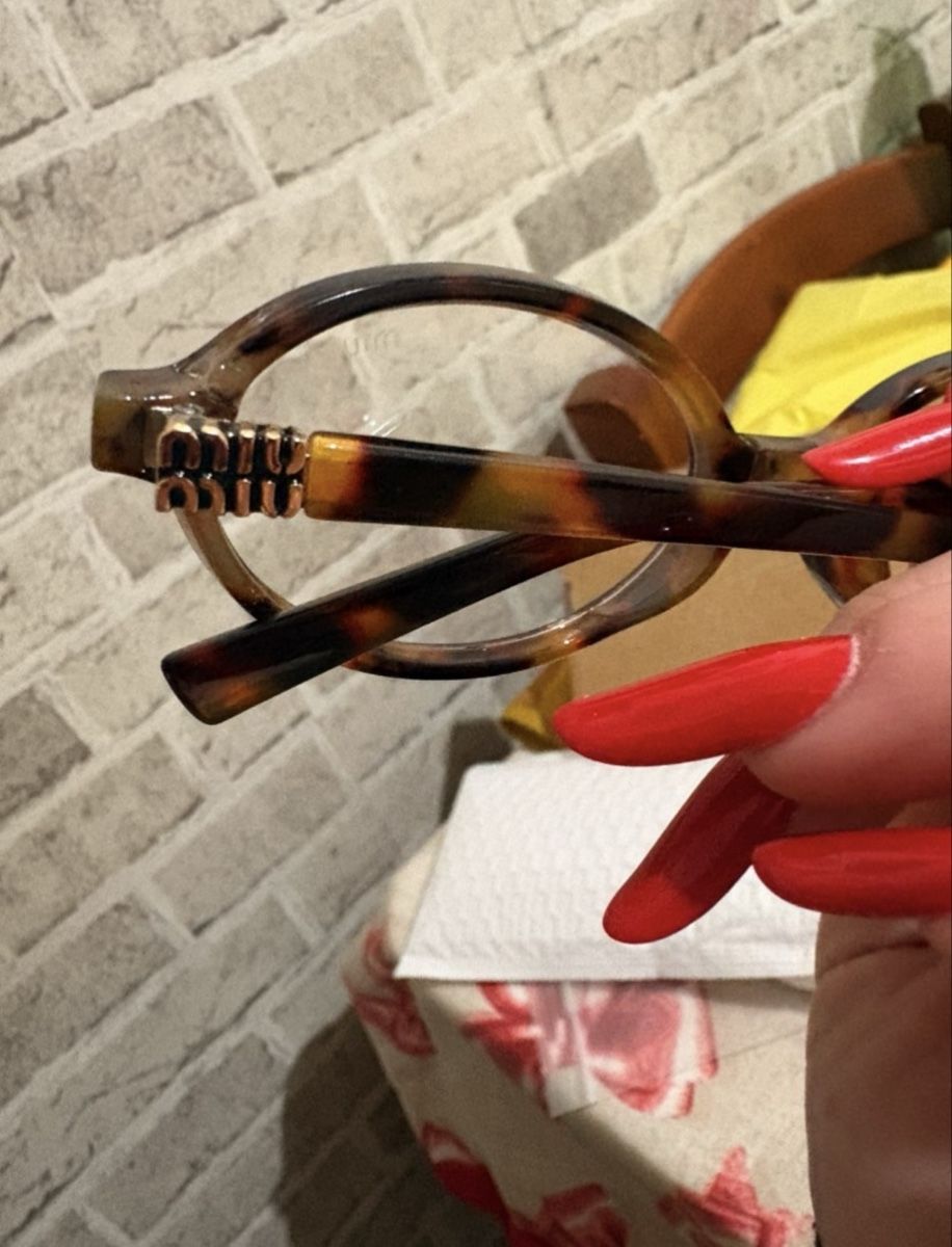 Miu Miu Lunettes & Verres: Lunettes Miu Miu – Neuf (Voir description) à Neuchâtel par xiao_bei 1