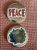 Frieden Brosche / Peace Button 2er Set