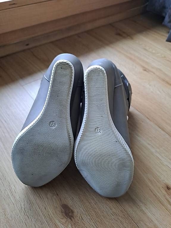 Scarpe da donna: Schuhe, Grösse 37 – Usato da Samedan venduto da t_p_8nvs 3