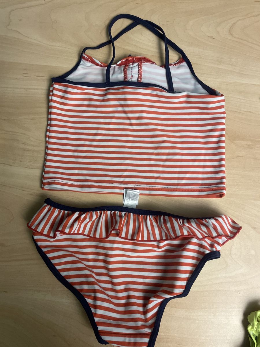 Migros Badekleider & Bikinis: Mädchen Bikini Gr. 128 rot-weiß gestreift – Gebraucht aus Obergerlafingen von cabo4 1