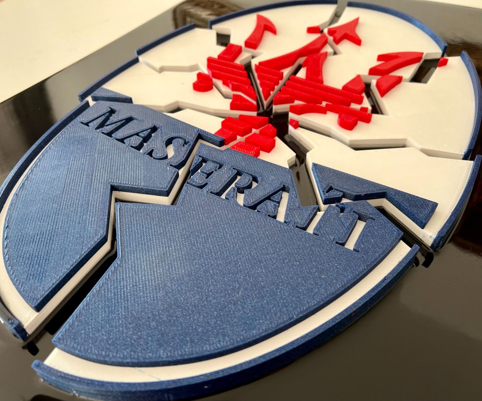 Dipinti: MASERATI CRASH 3D print artwork - Ltd.01/49 with Certificate – Nuovo e nell'imballaggio originale da Le Mont-sur-Lausanne venduto da luxurylover 1