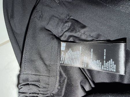 Schwarze Uniqlo Chino Hosen Grösse L