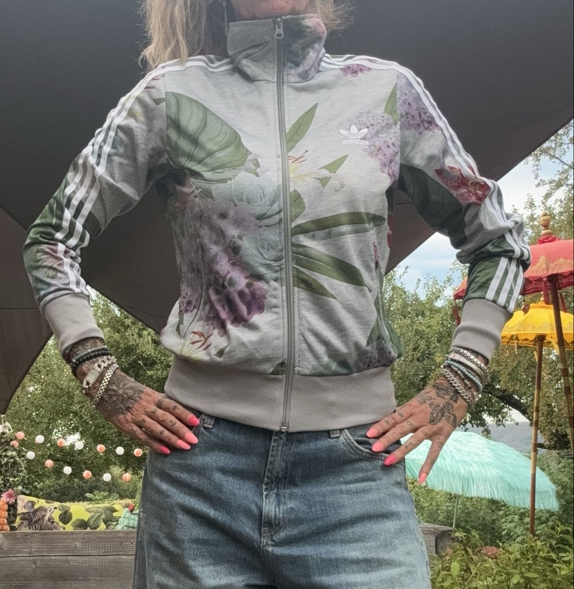 Adidas Giacche: Jacke von ADIDAS / Grösse: 40  – Usato da hendschiken venduto da hippielfe
