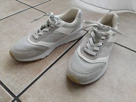 Baskets tendance beiges et blanches H&M 38