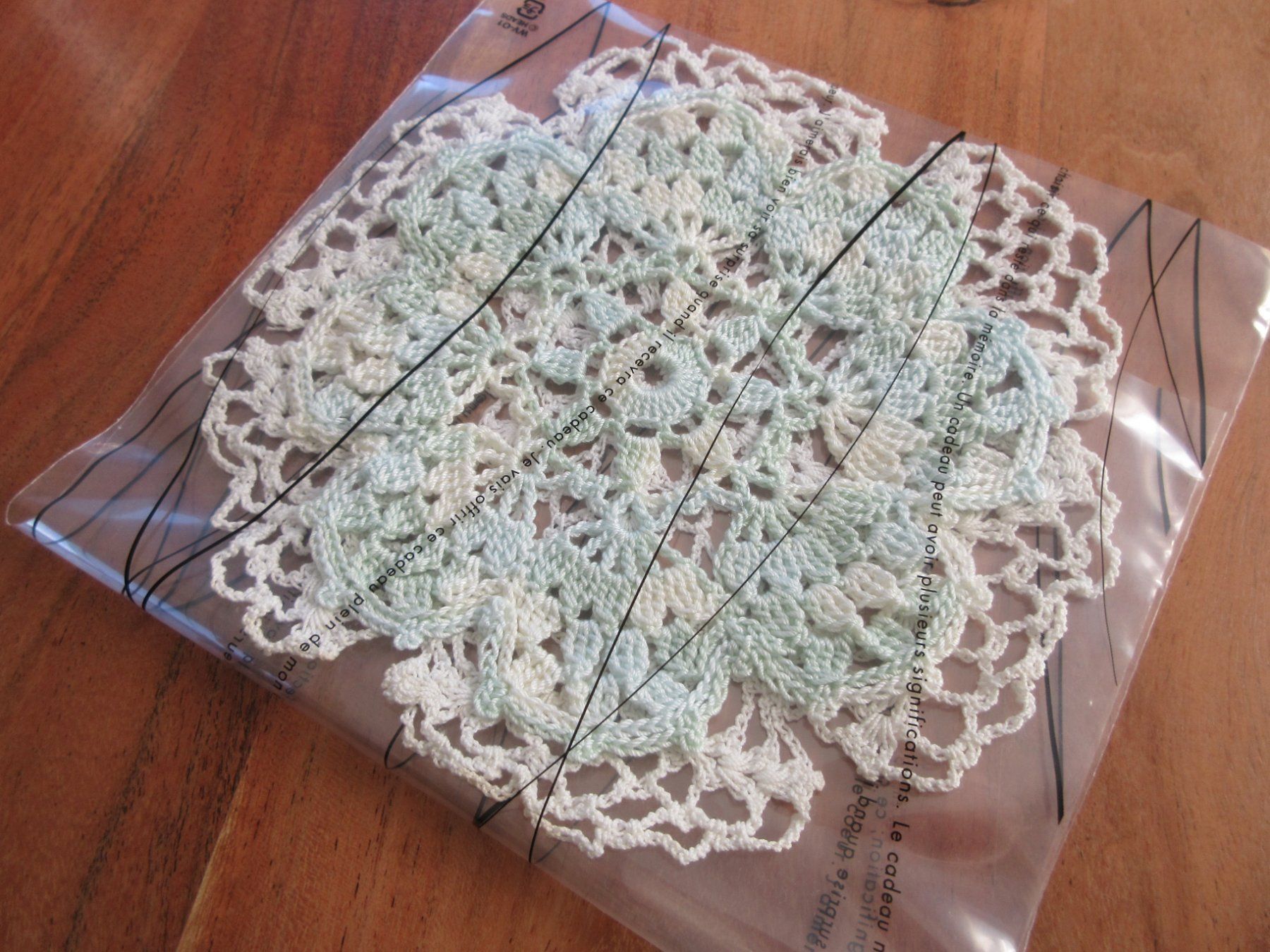 Sottobicchieri: 2 Hand made/Spitzendeckchen/gehäkelt Untersetzer/lacework! – Usato da Goldach venduto da mamakotzi