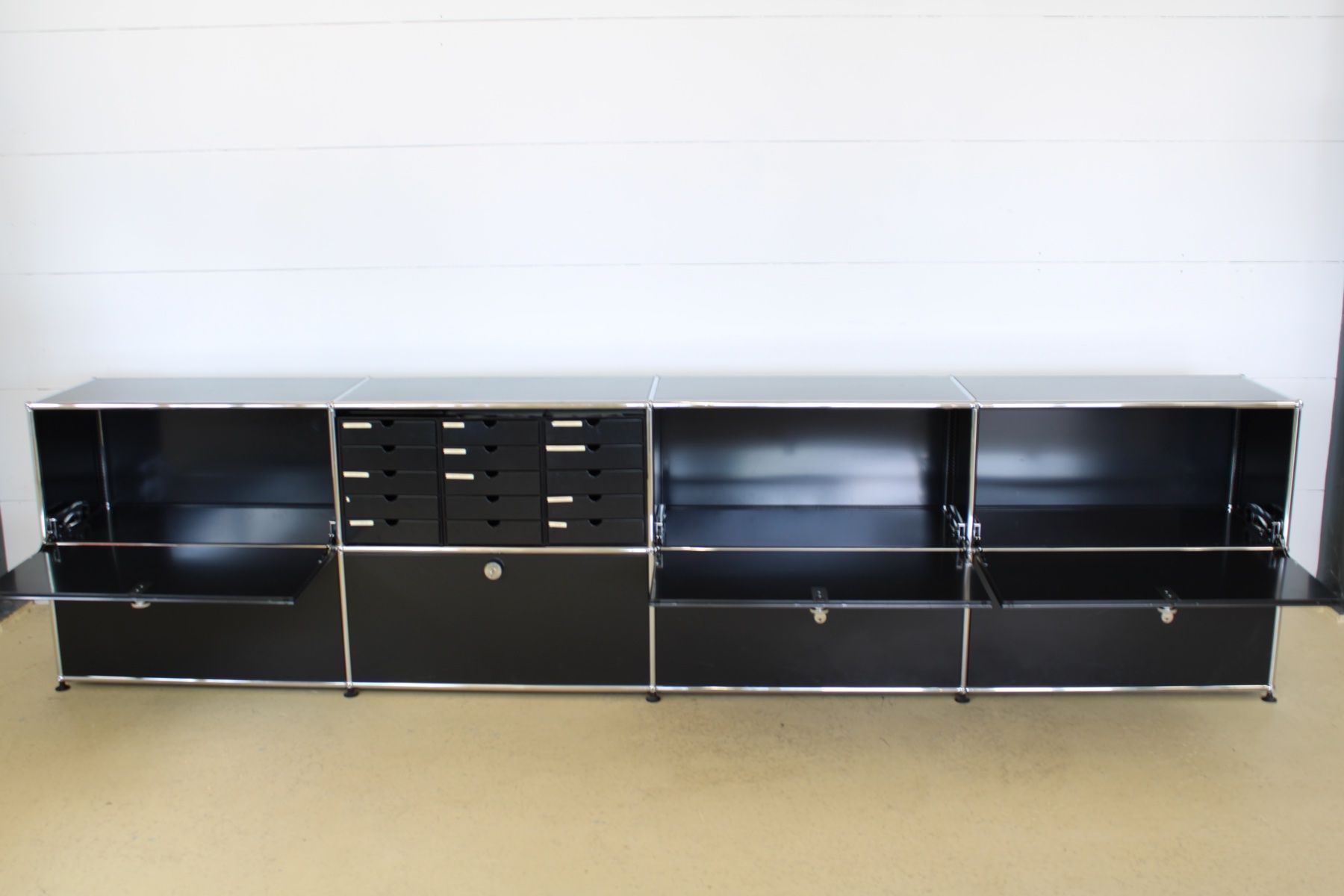 USM Cassettiere: Schönes USM Sideboard – Usato da Meinisberg venduto da atelier_TILIJA 6