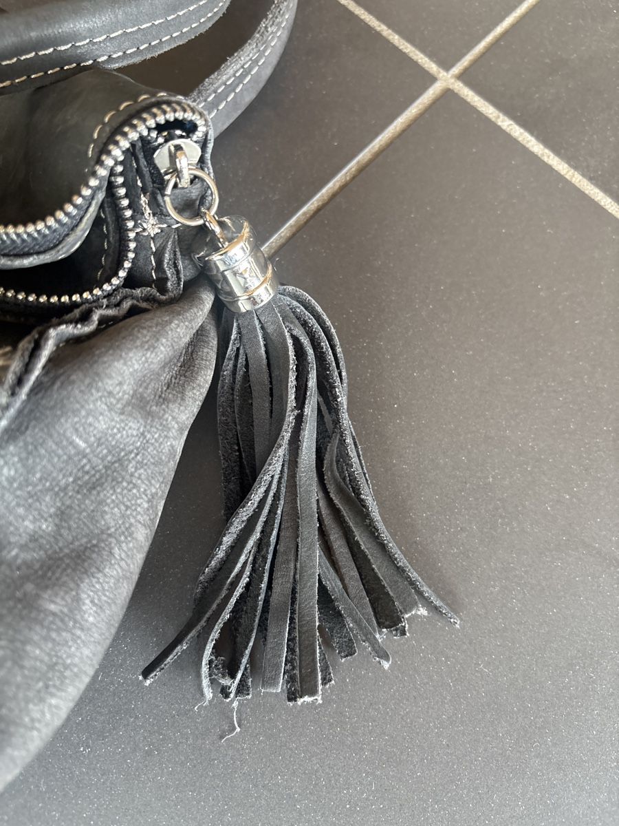Borse da donna: Solinda Handtasche, echtes Leder, Grau – Usato da Knonau venduto da ReMaaaan 1