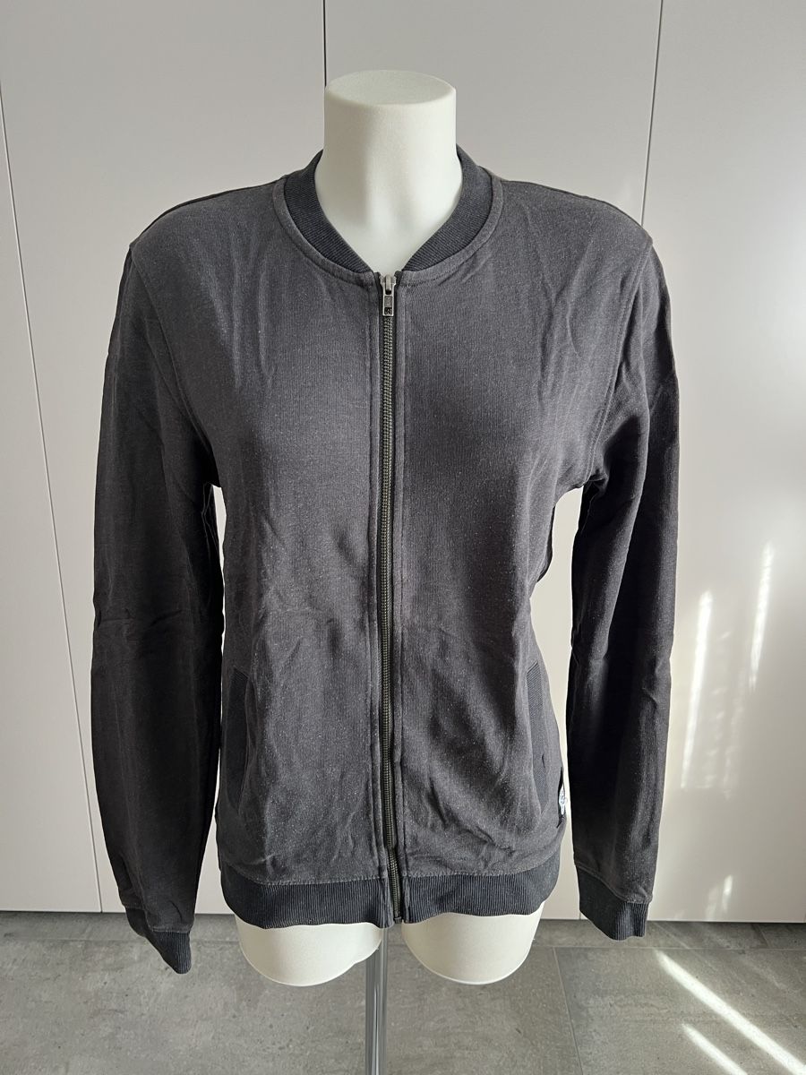 Maglioni & Felpe: Gypsitter Dark Grey Vest / Sweater – Usato da Cama venduto da UnleashdByAna 1