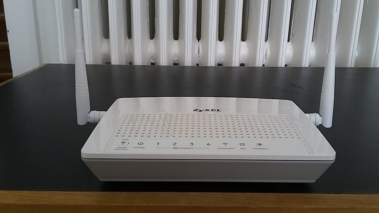 Zyxel Modem & Router: ZyXEL Modem/Router – Usato da Zollikerberg venduto da Dogon 1