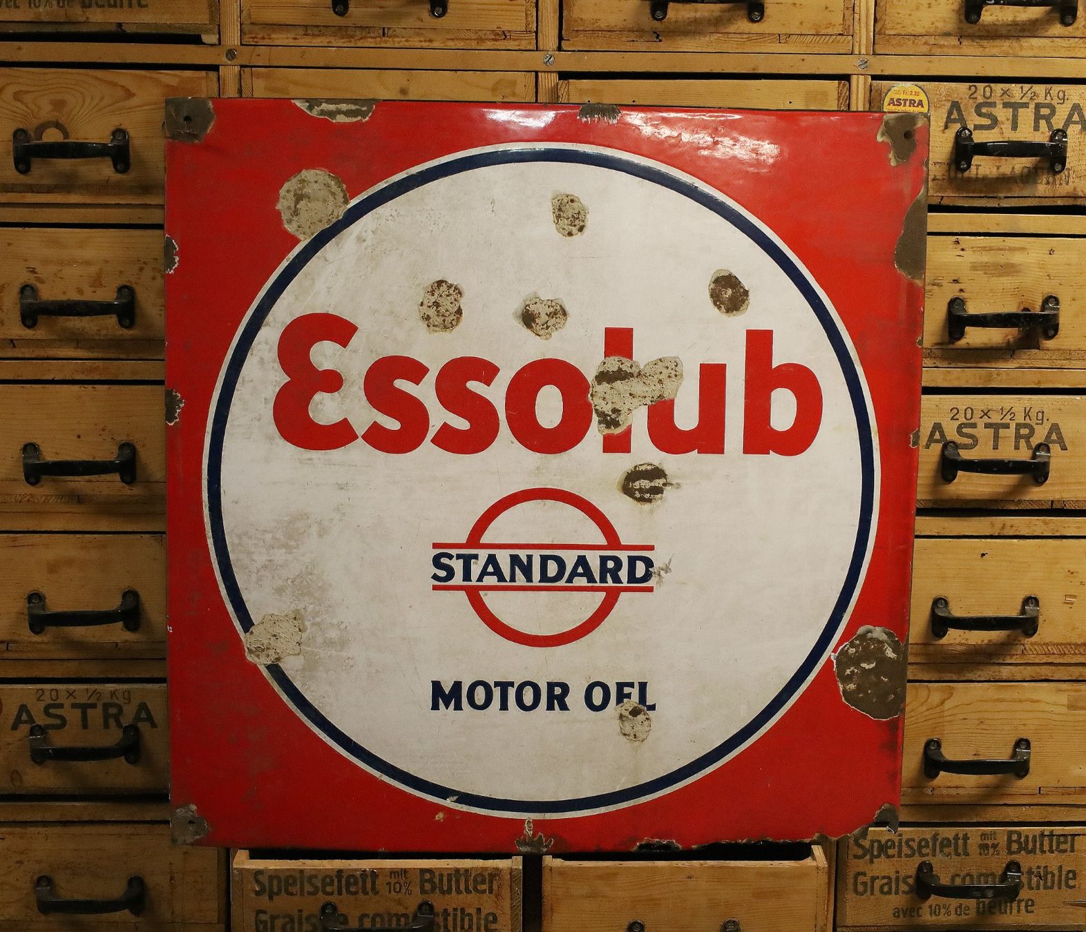 Esso Insegne: Emailschild "Essolub" ca. 80 cm x 80 cm – Usato da Birrwil venduto da brandschatz_birrwil 1