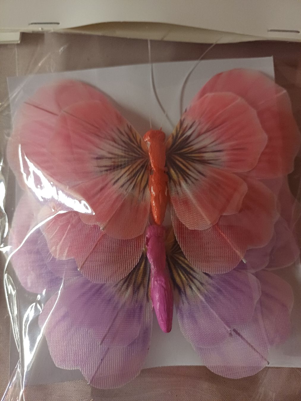 Tutte le decorazioni: neu: 6x bunte Schmetterlinge Deko mit Clips – Nuovo e nell'imballaggio originale da Nassen venduto da verrueckt 2