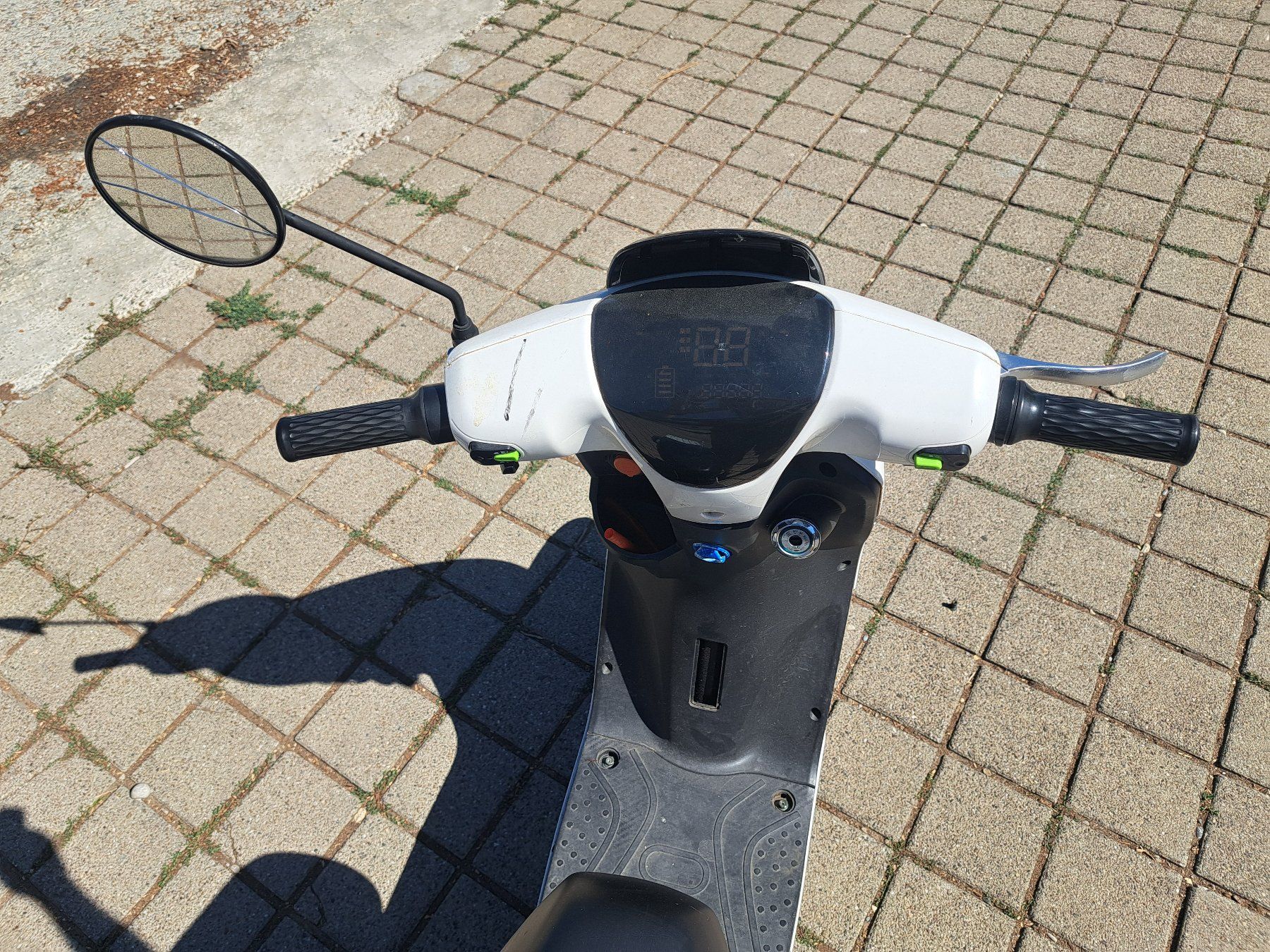 Scooter: E-Roller 25km/h Riya Bastler defekt – Difettoso da Hallau venduto da ZIEGLER-Motorhandel 4