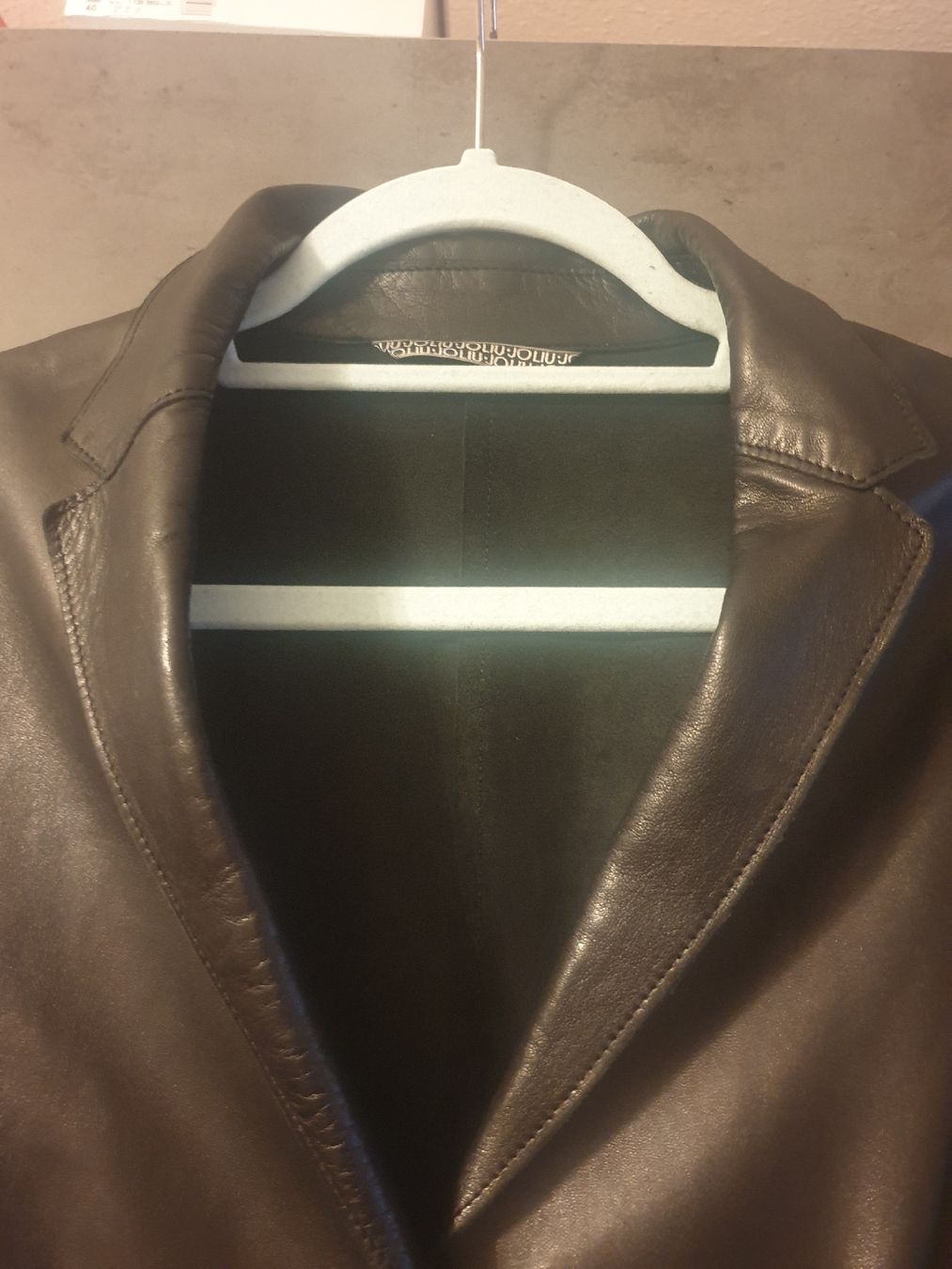 Giacche: Veste en cuire – Usato da Fribourg venduto da mal_8zjh 3