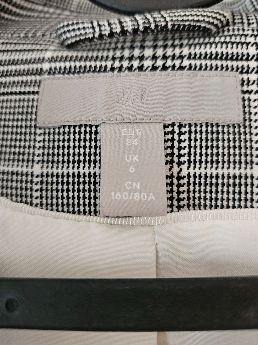 H&M Giacche: Blazer H&M Gris 34 – Nuovo (secondo la descrizione) da Thonex venduto da shannon.tmm 2