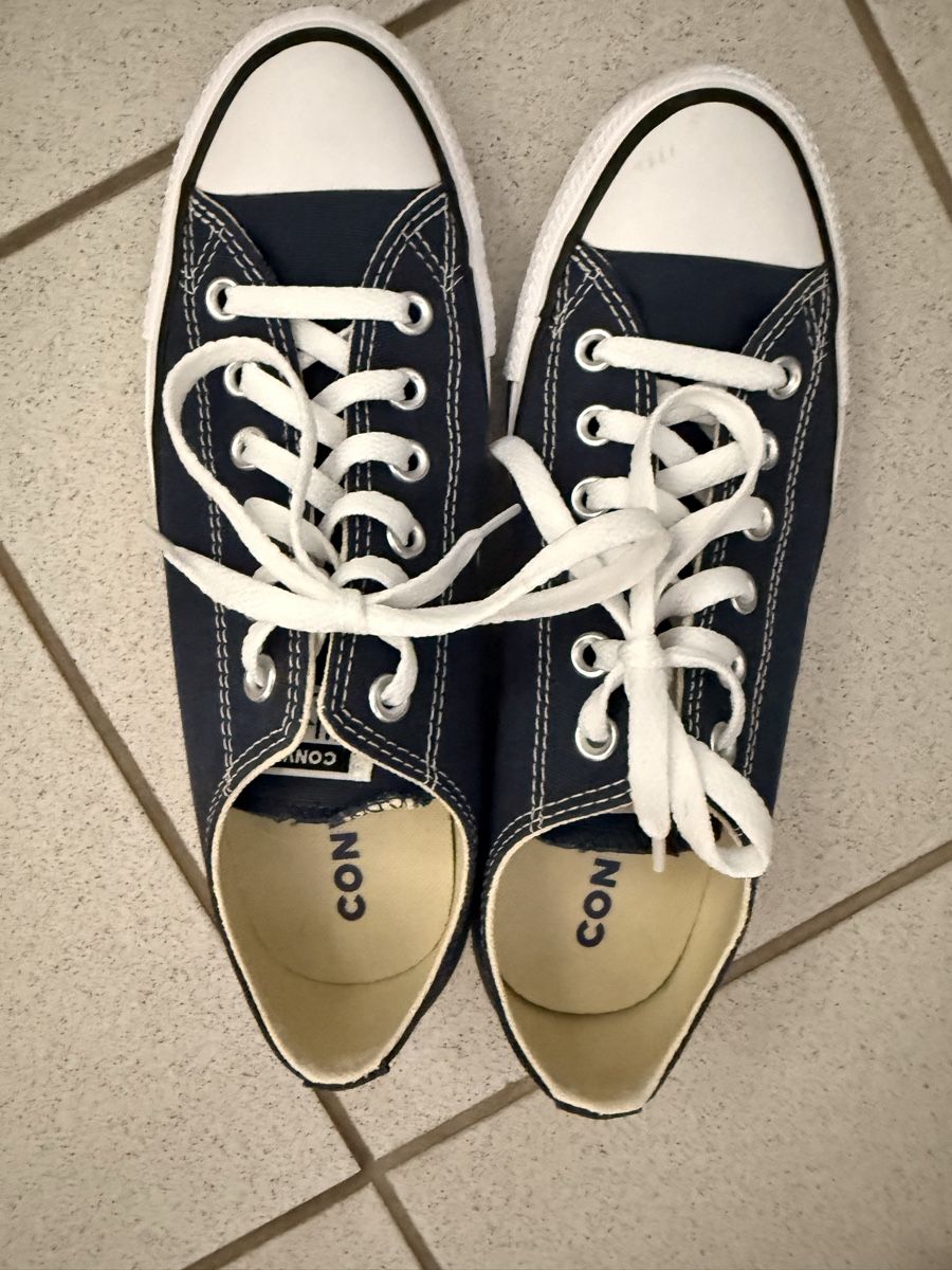 Converse Damenschuhe: Converse Chuck Taylor All Star 39 – Gebraucht aus Eich von jasmingrueter