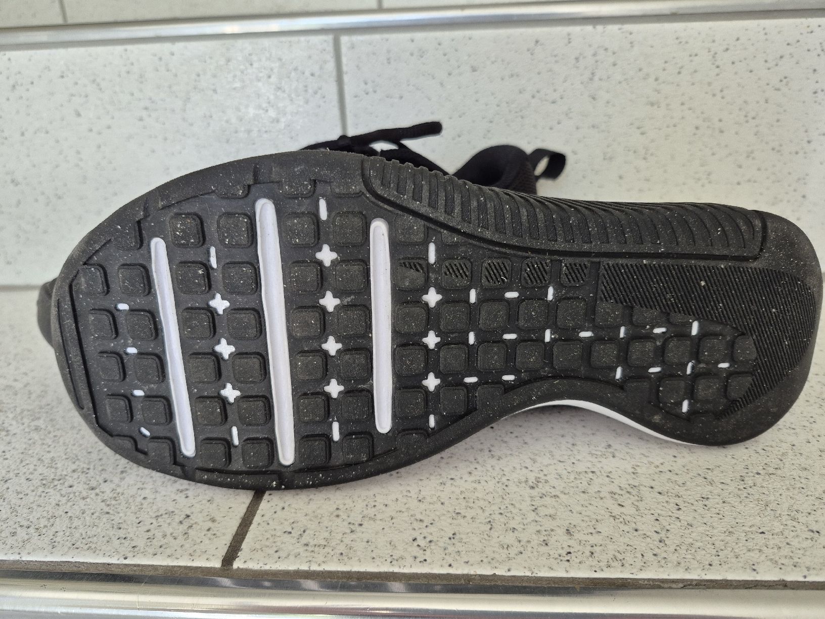 Nike Scarpe da uomo: Nike Turnschuh Gr. 40 – Usato da Geuensee venduto da Jasi0901 1