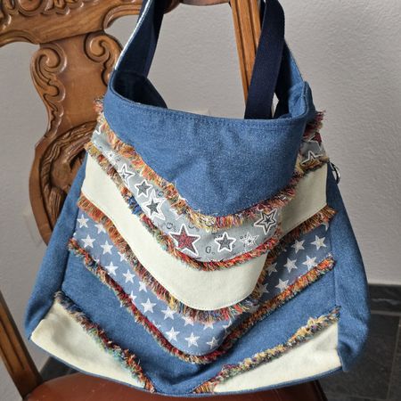 Jeans Tasche mit Sternenmuster, neuwertig !