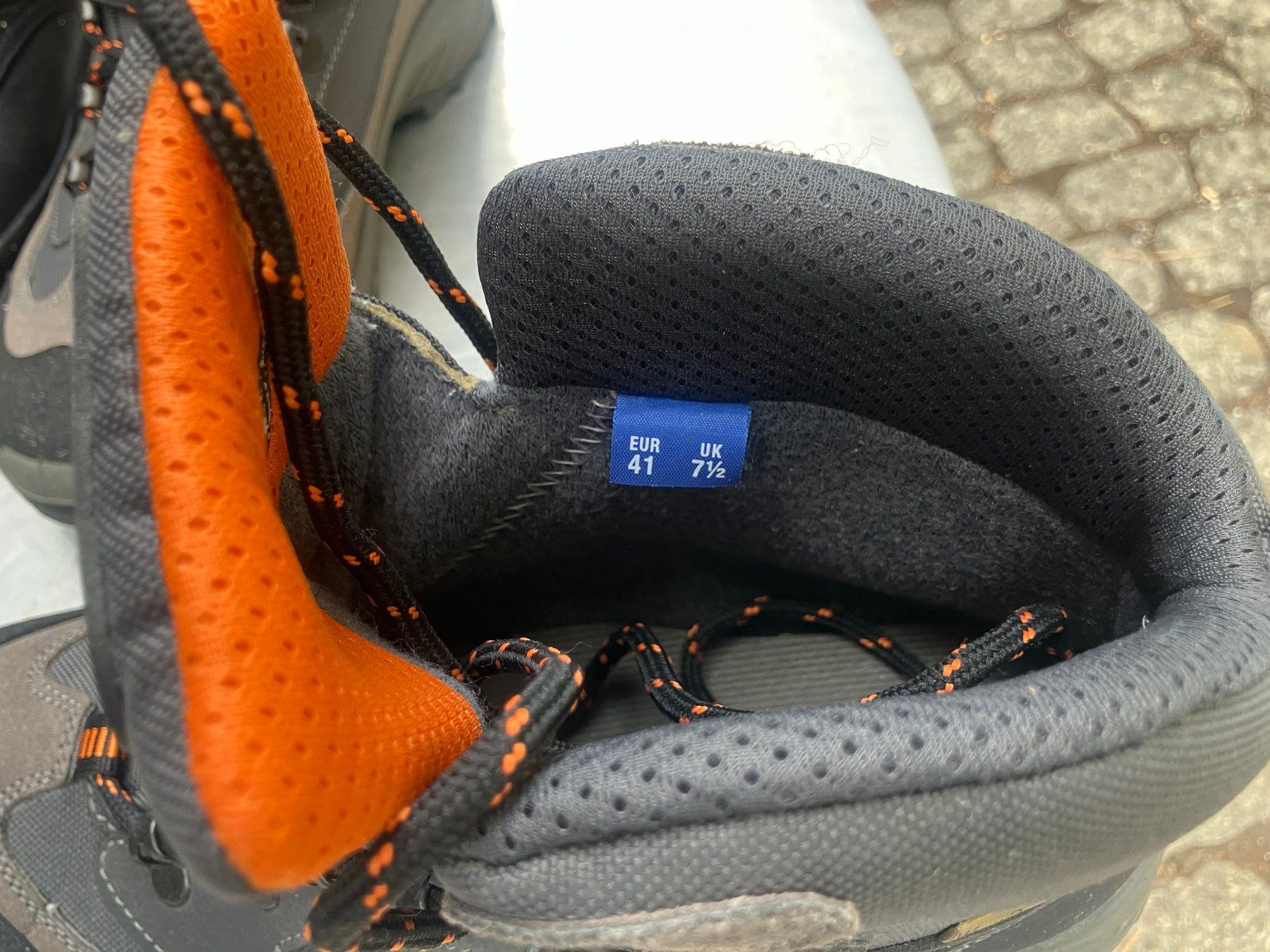Scarpe da uomo: Wanderschuh Weissenstein kaum gebraucht Grösse 41 – Usato da Wimmis venduto da Hemotoni1 3