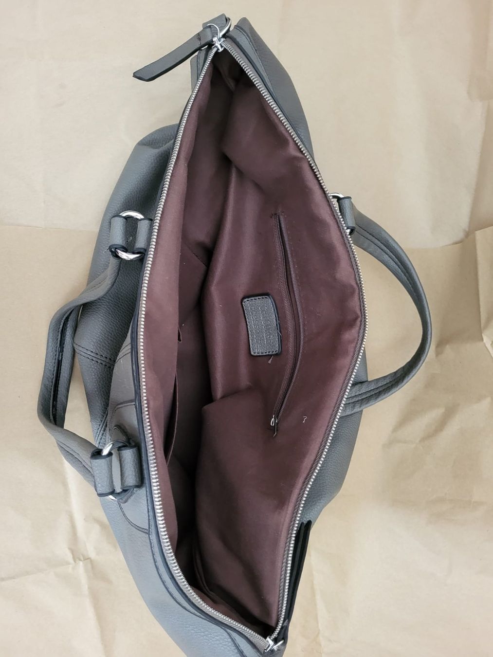 Borse da donna: Wunderschöne & stilvolle Handtasche - top Zustand! – Nuovo (secondo la descrizione) da Buchs AG venduto da Bela11 2