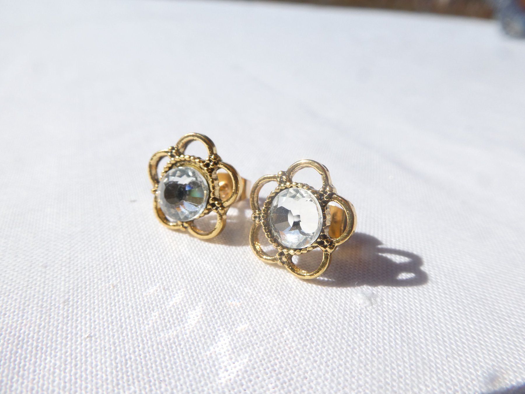 Orecchini pendenti & Orecchini a lobo: Ohrstecker mit Zirkonia, Modeschmuck / NEU – Nuovo (secondo la descrizione) da Gattikon venduto da kaandooh