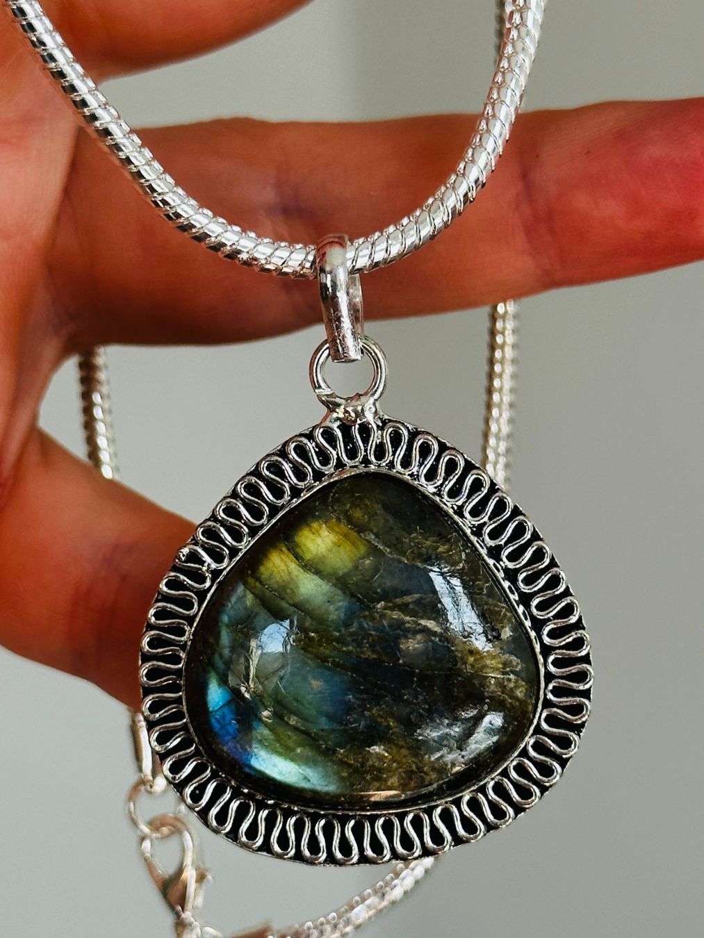 Catenine: Labradorite Gemstone Handmade necklace – Nuovo e nell'imballaggio originale da Genève venduto da AGBERG 7